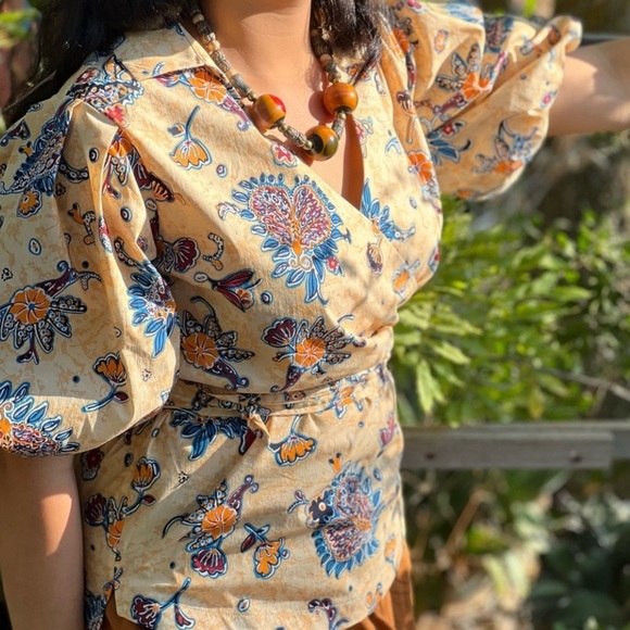 Elie Tahari Giraffe Multicolor Puff Sleeve Tie Waist Blouses Size L - Picture 13 of 13